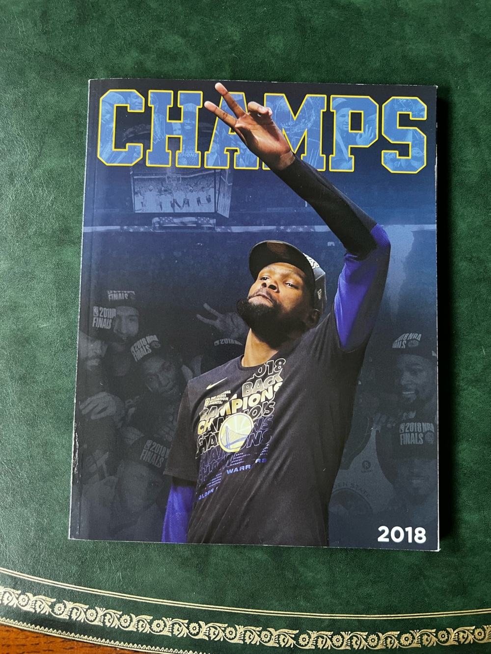 3/$15 Golden State Warriors 2018 Champions Book Photo Magazine